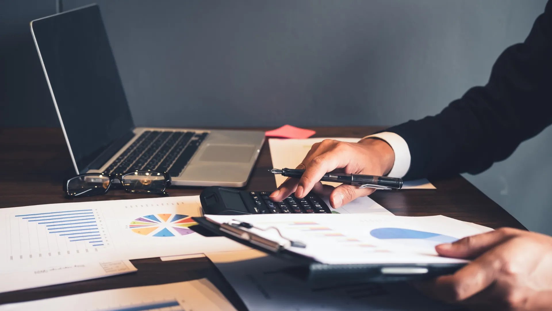 Accountants in North Vancouver Accounting and Tax Firm